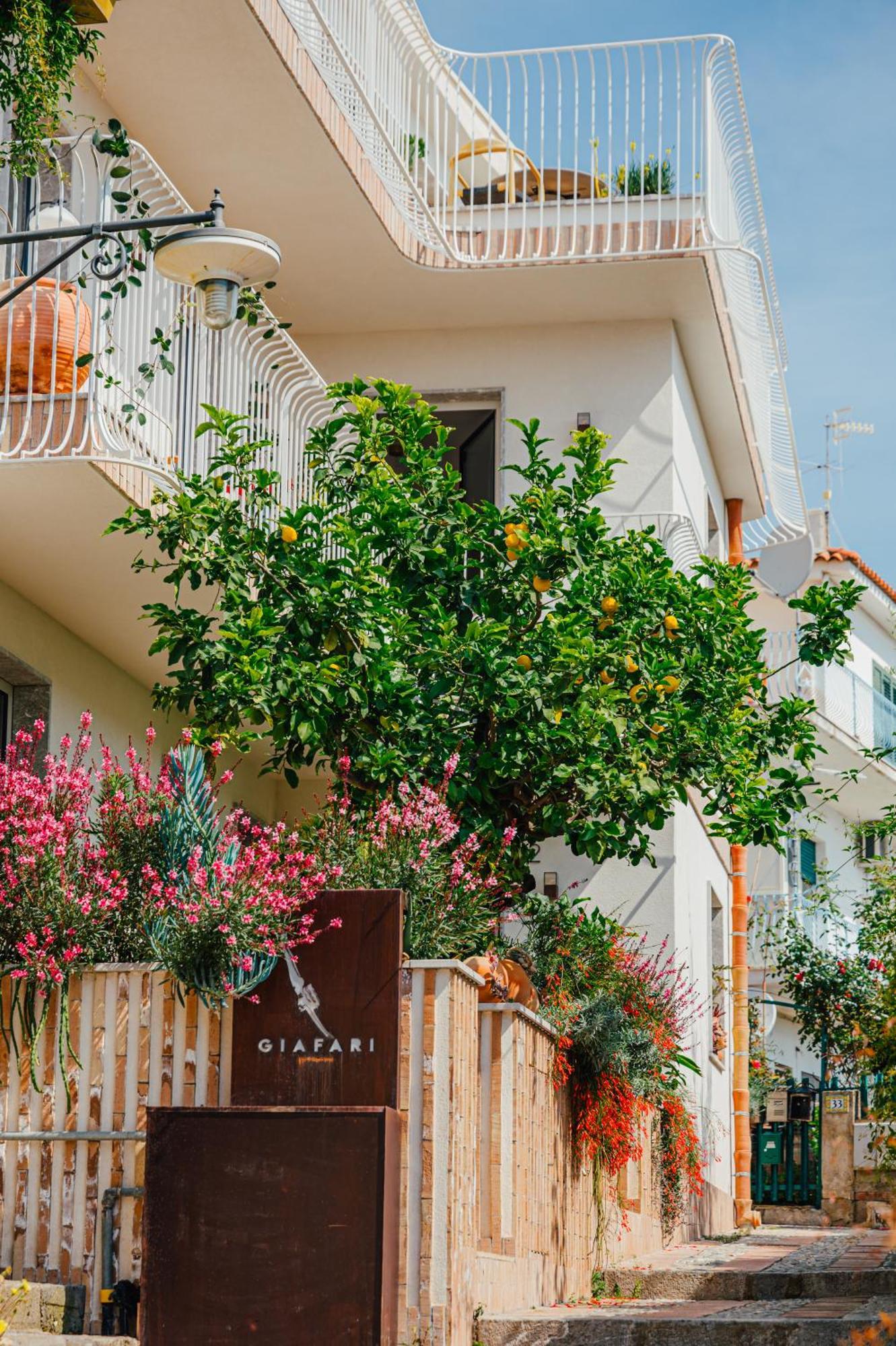 Apartahotel Casa Giafari